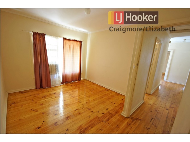 8 Seatown Road, Elizabeth Park SA 5113