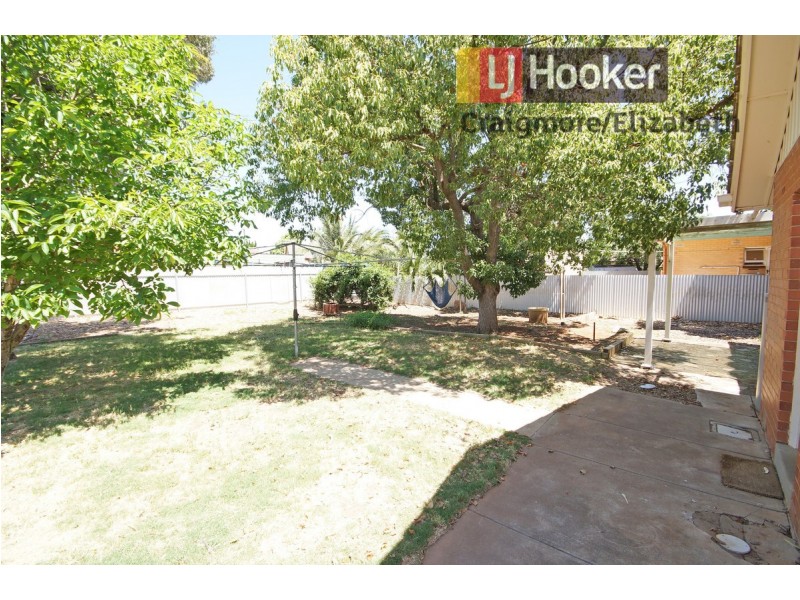 8 Seatown Road, Elizabeth Park SA 5113