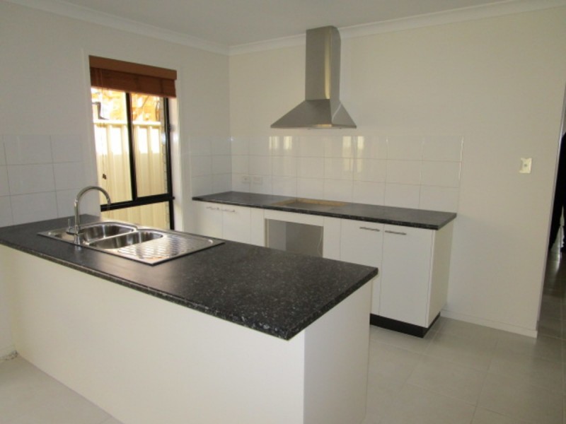 42 Valiant Road, Munno Para West SA 5115