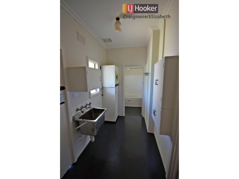 25 Penfold Road, Elizabeth South SA 5112