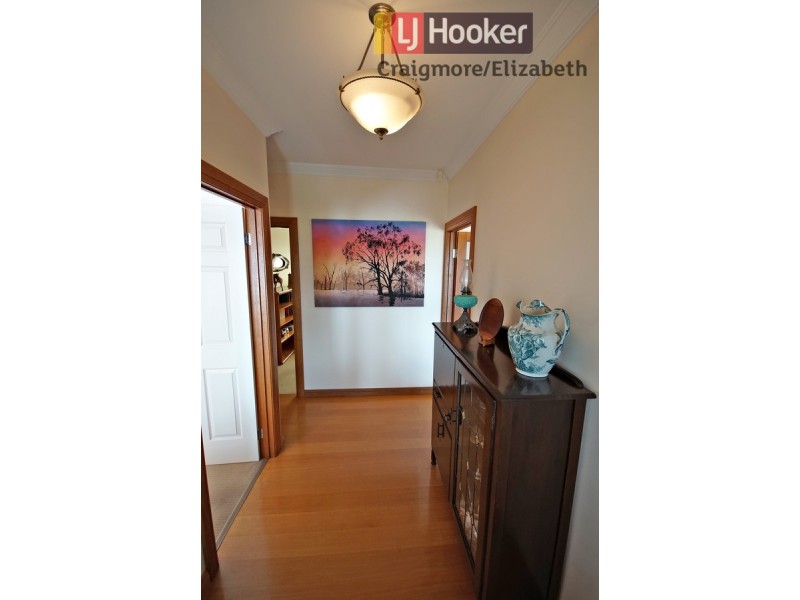 22 Cambridge Terrace, Hillbank SA 5112