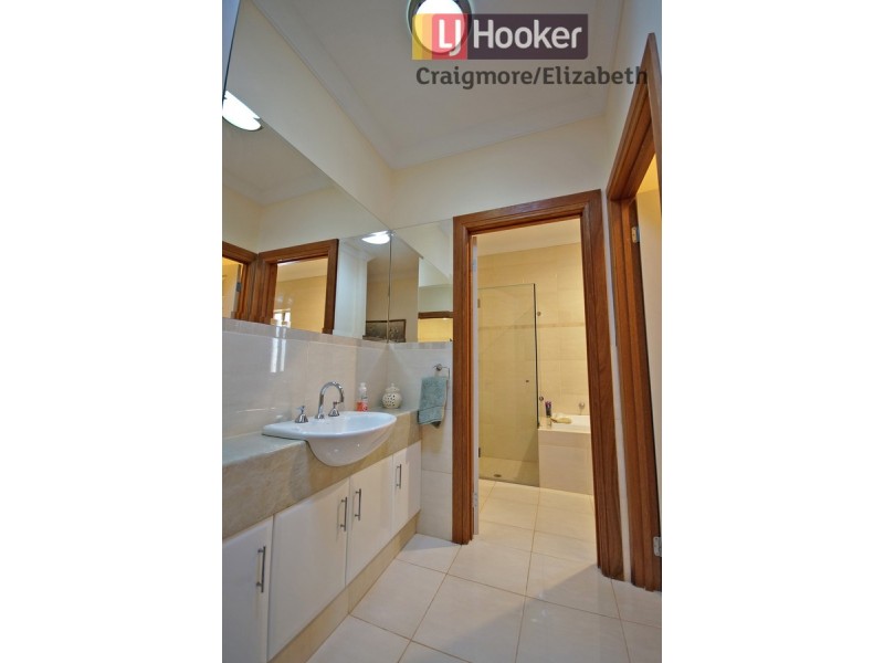 22 Cambridge Terrace, Hillbank SA 5112