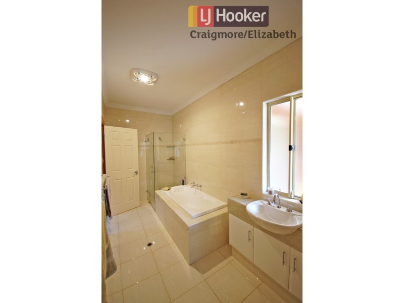 22 Cambridge Terrace, Hillbank SA 5112