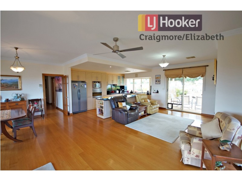 22 Cambridge Terrace, Hillbank SA 5112
