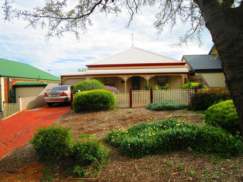 2 Inverary Close, Greenwith SA 5125