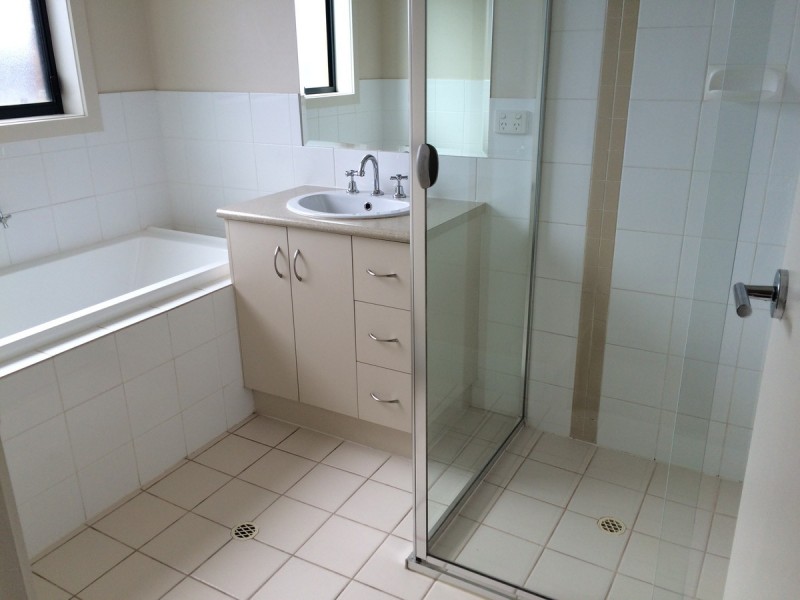 21 Coonawarra Avenue, Andrews Farm SA 5114