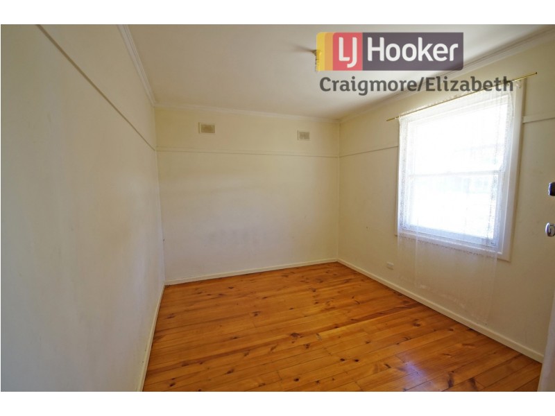 10 Burdell Street, Elizabeth Downs SA 5113