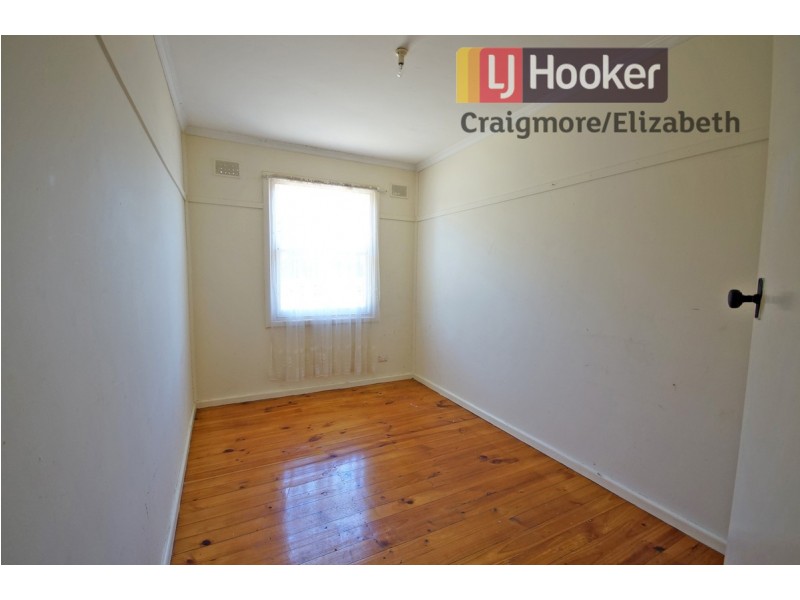 10 Burdell Street, Elizabeth Downs SA 5113