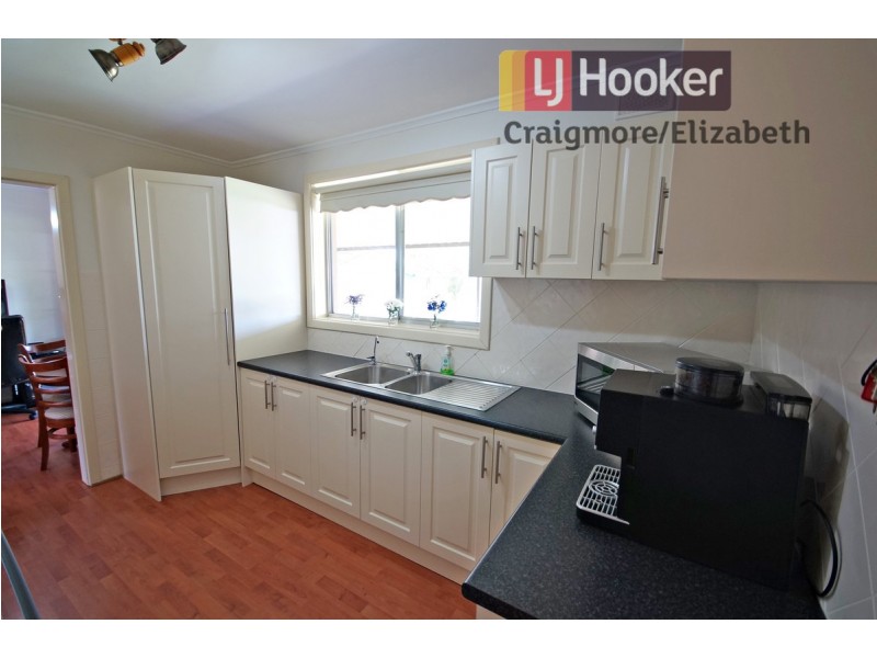 6 Preston Street, Elizabeth Downs SA 5113