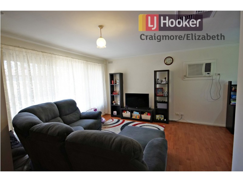 6 Preston Street, Elizabeth Downs SA 5113