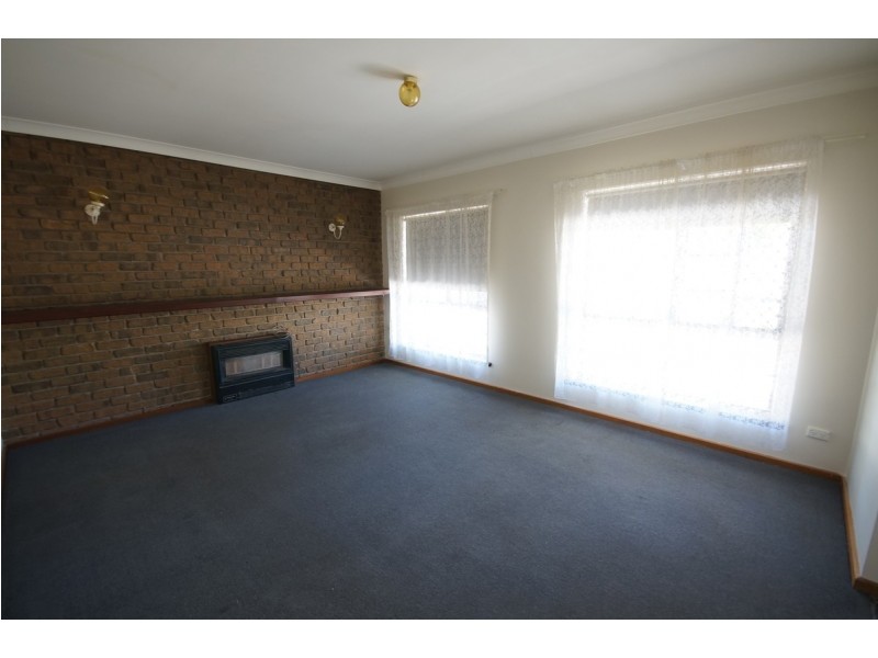 15 Upton Street, Elizabeth Vale SA 5112