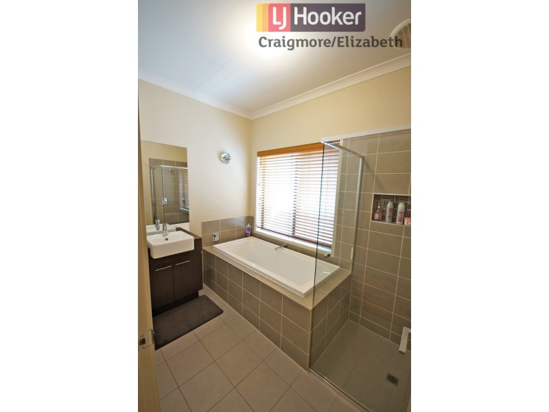 2 Howegate Lane, Blakeview SA 5114