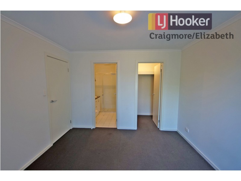 8 Hunter Lane, Andrews Farm SA 5114