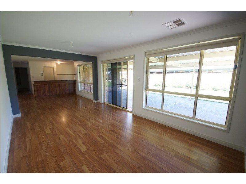 10 Darlton Court, Andrews Farm SA 5114