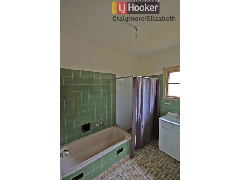 5 Halsey Road, Elizabeth East SA 5112