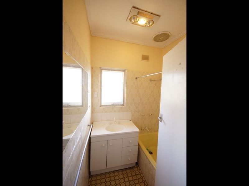 3 Collins Street, Elizabeth Downs SA 5113