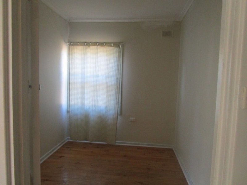 12 Sampson Road, Elizabeth Grove SA 5112