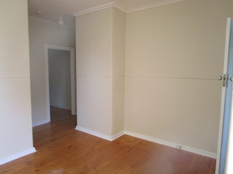 12 Sampson Road, Elizabeth Grove SA 5112