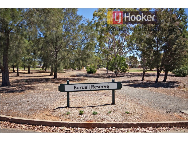 10 Burdell Street, Elizabeth Downs SA 5113