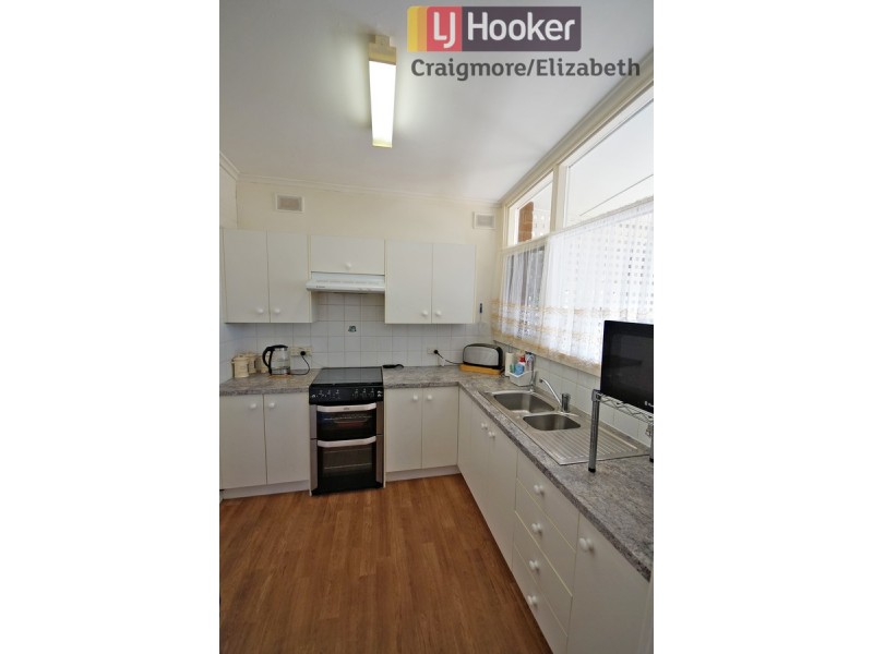 17 Lorna Road, Para Hills SA 5096