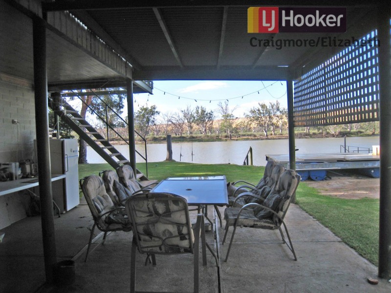 44 Page Drive, Blanchetown SA 5357