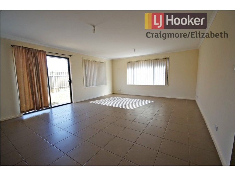 148 President Avenue, Andrews Farm SA 5114