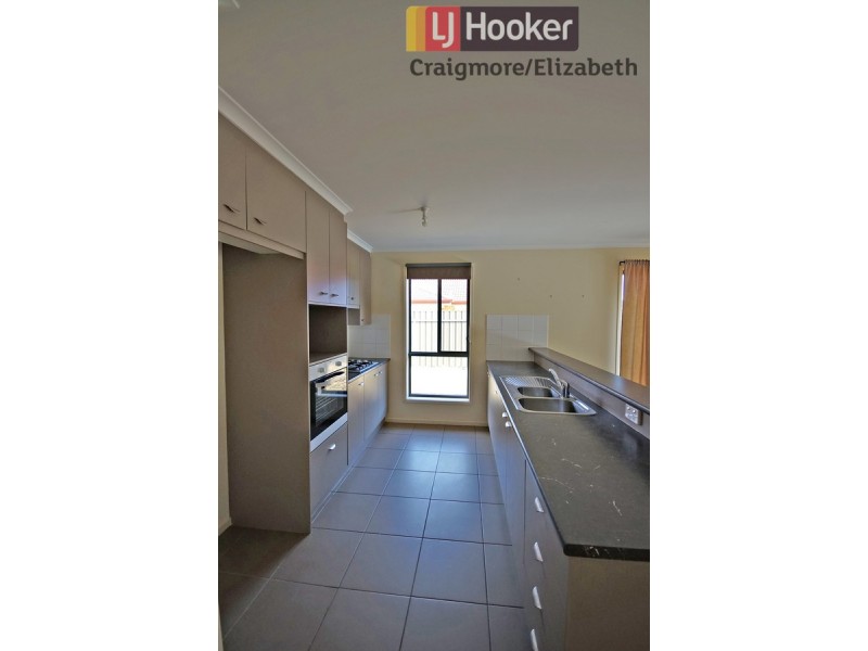 148 President Avenue, Andrews Farm SA 5114