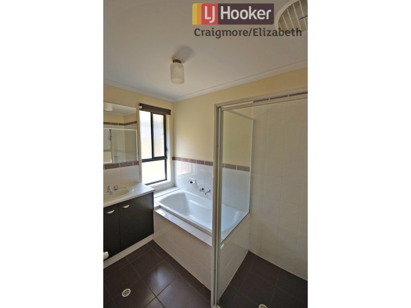 148 President Avenue, Andrews Farm SA 5114