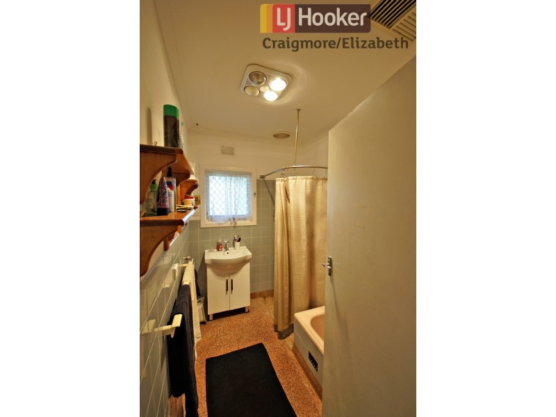 4 Uphall Street, Elizabeth Park SA 5113