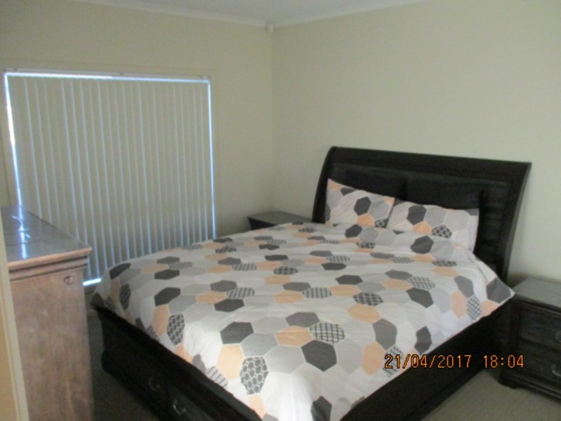 12 Cowra Avenue, Gilles Plains SA 5086