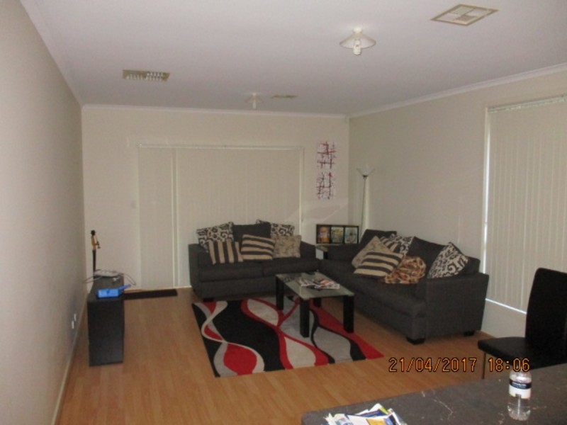 12 Cowra Avenue, Gilles Plains SA 5086