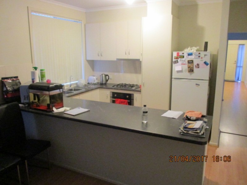 12 Cowra Avenue, Gilles Plains SA 5086