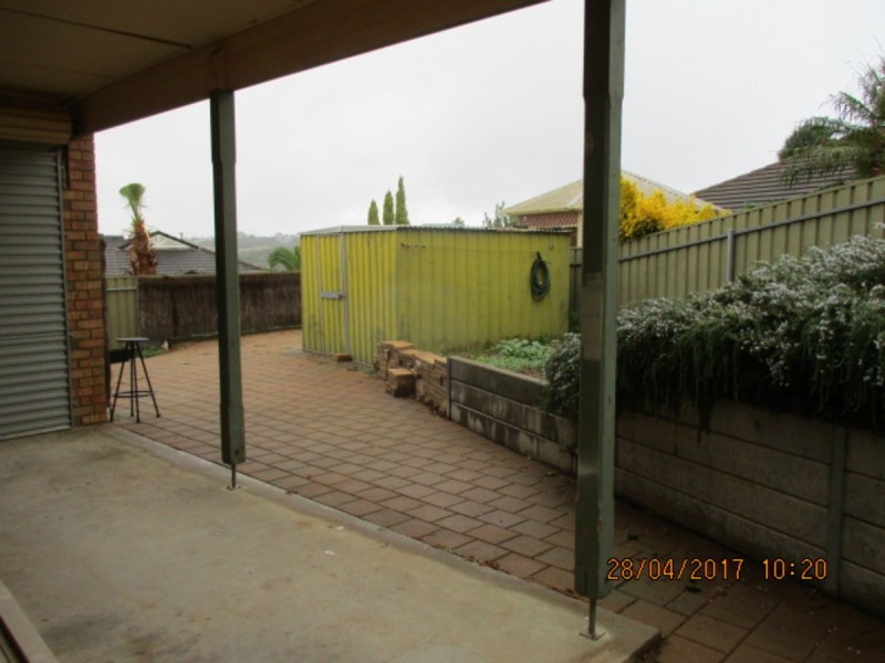 8 Gleneagles Circuit, Greenwith SA 5125