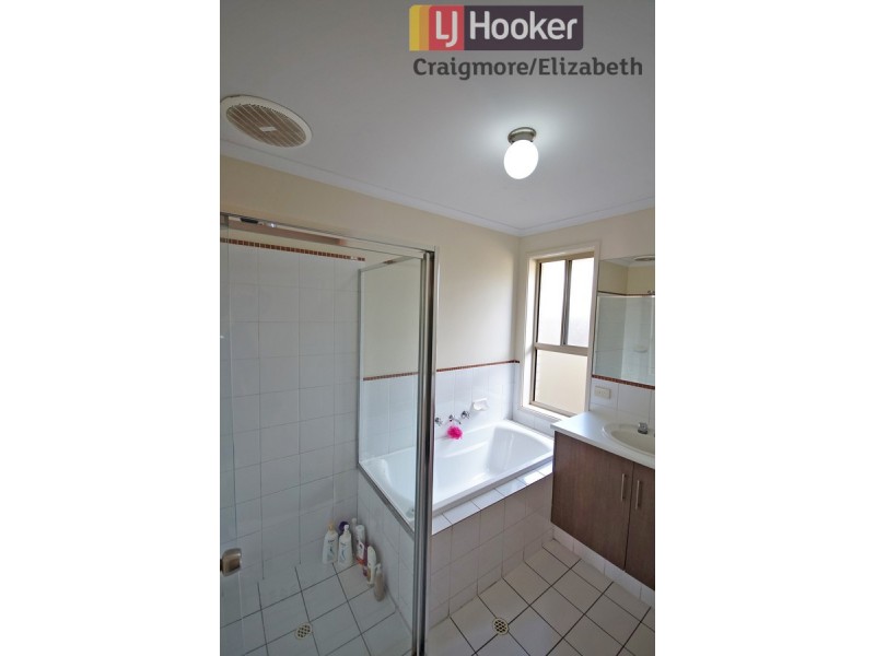 18 Strathmore Avenue, Smithfield SA 5114