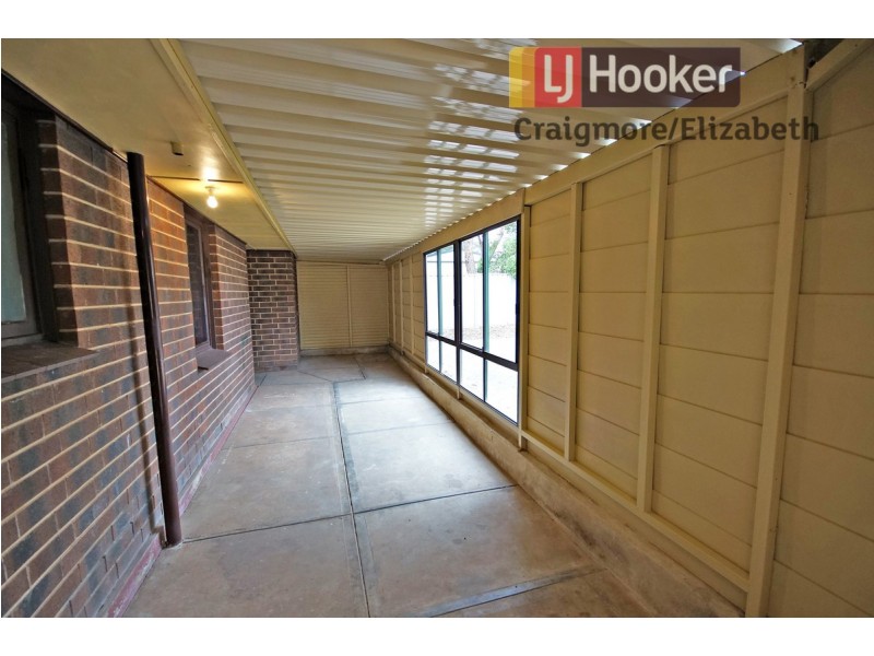 8 Palari Crescent, Munno Para SA 5115