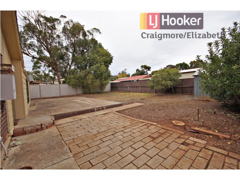 8 Palari Crescent, Munno Para SA 5115