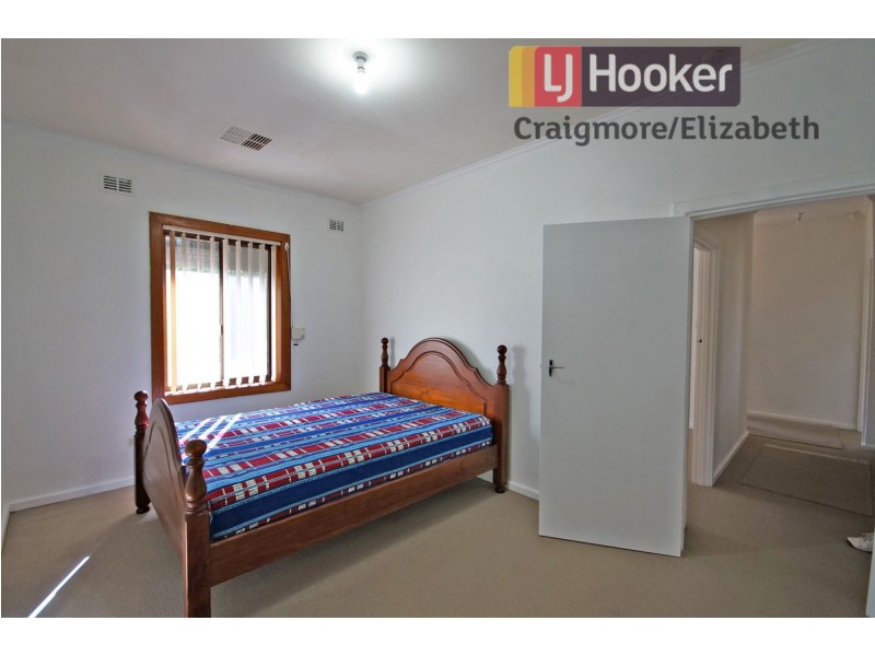 32 Peterswool Road, Elizabeth Park SA 5113