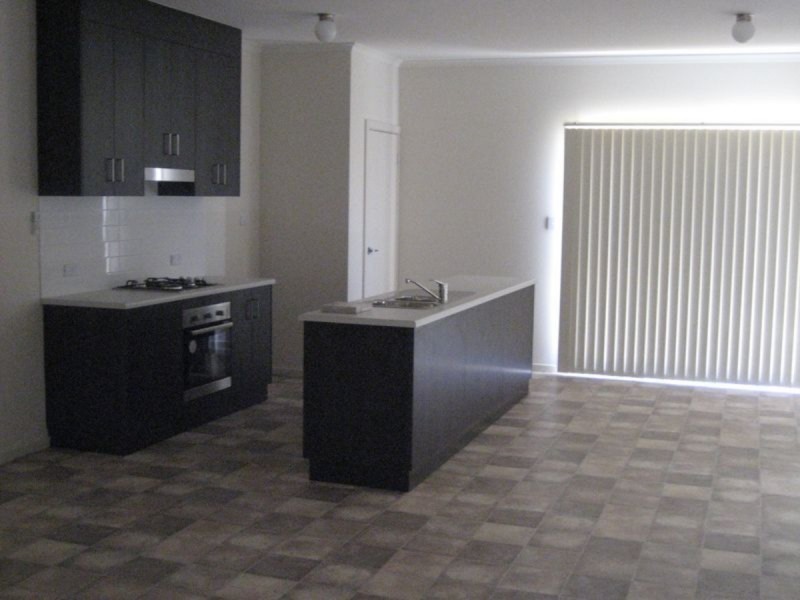 6 Parkside Walk, Smithfield Plains SA 5114