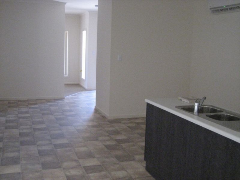 6 Parkside Walk, Smithfield Plains SA 5114