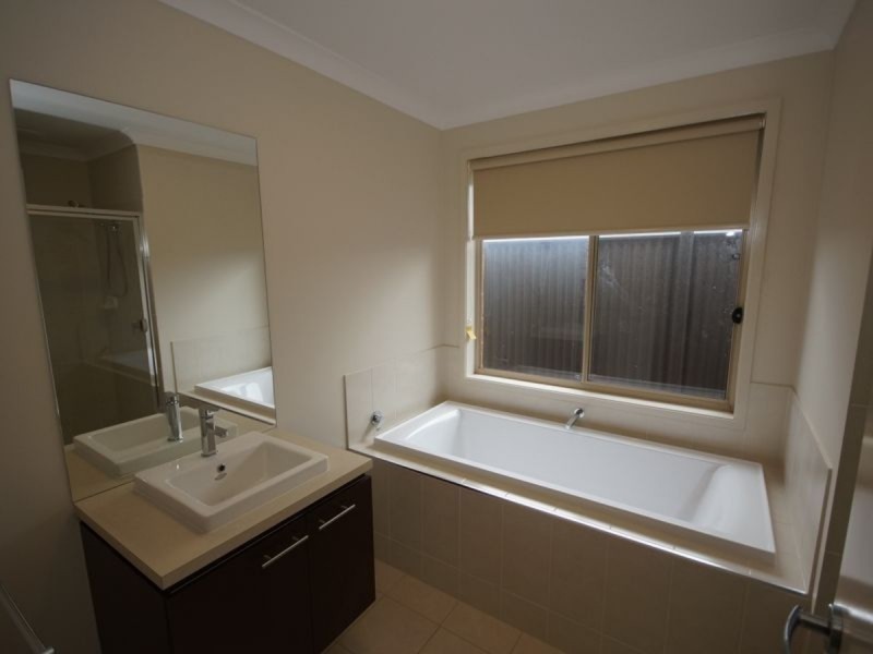 24 River Darling Pass, Blakeview SA 5114