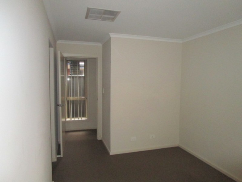 16 Torrens Street, Andrews Farm SA 5114