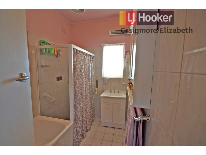 225 Midway Road, Elizabeth Downs SA 5113