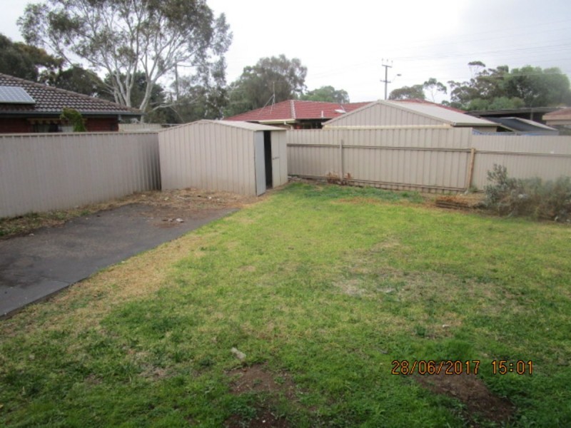12 Sterling Court, Smithfield Plains SA 5114