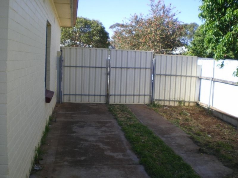 72 Sampson Road, Elizabeth Grove SA 5112