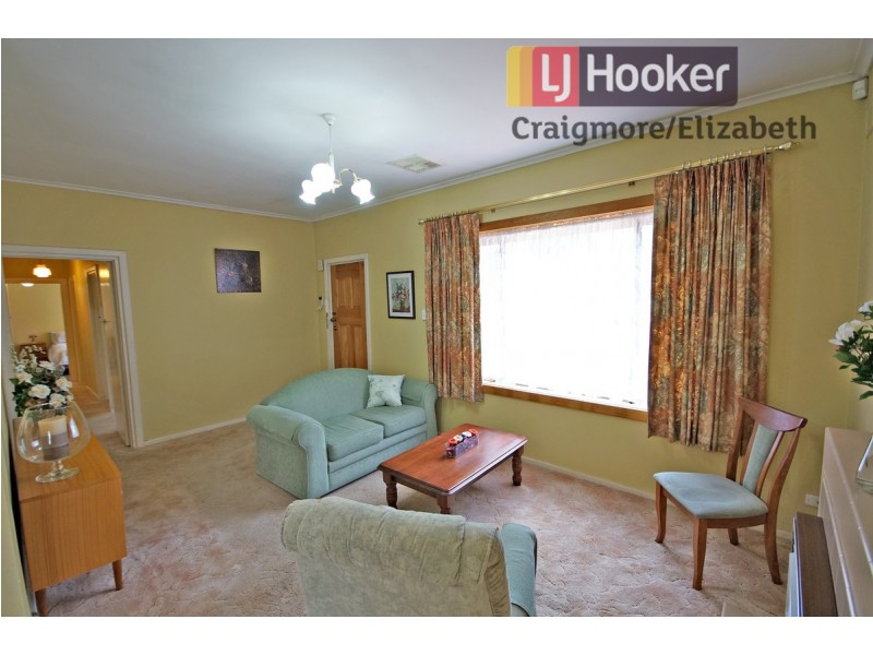 6 Sandleheath Road, Elizabeth Grove SA 5112