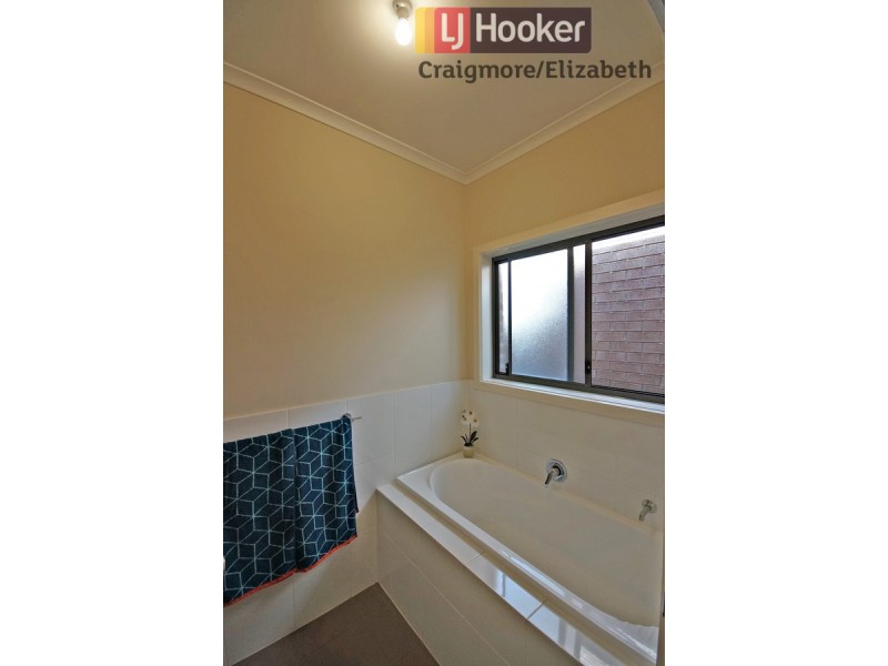 5 Salmon Gum Crescent, Blakeview SA 5114