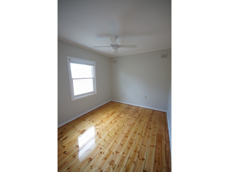 4 Knoyle Street, Elizabeth South SA 5112