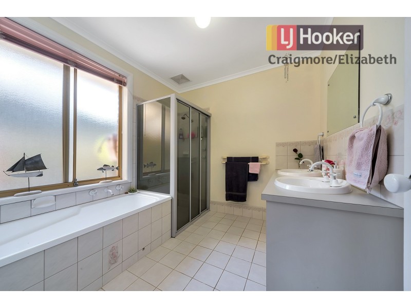 11 Cardhu Place, Greenwith SA 5125
