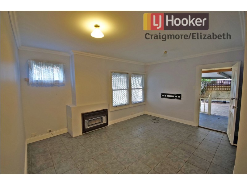 8 McKenzie Road, Elizabeth Downs SA 5113