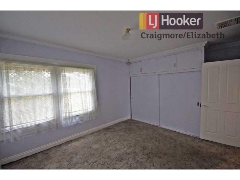 8 McKenzie Road, Elizabeth Downs SA 5113